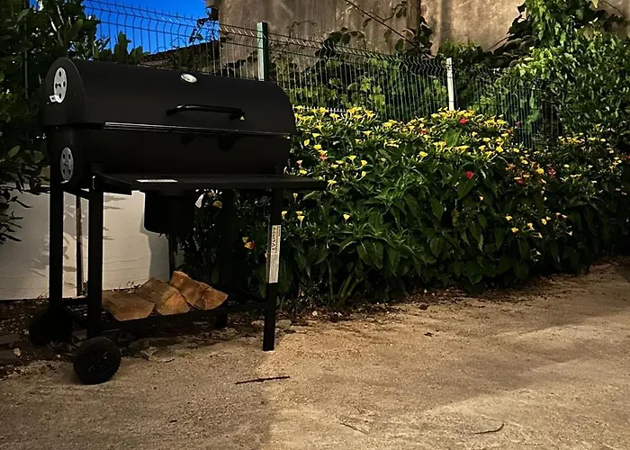With Parking Space - 25404 Ζαντάρ